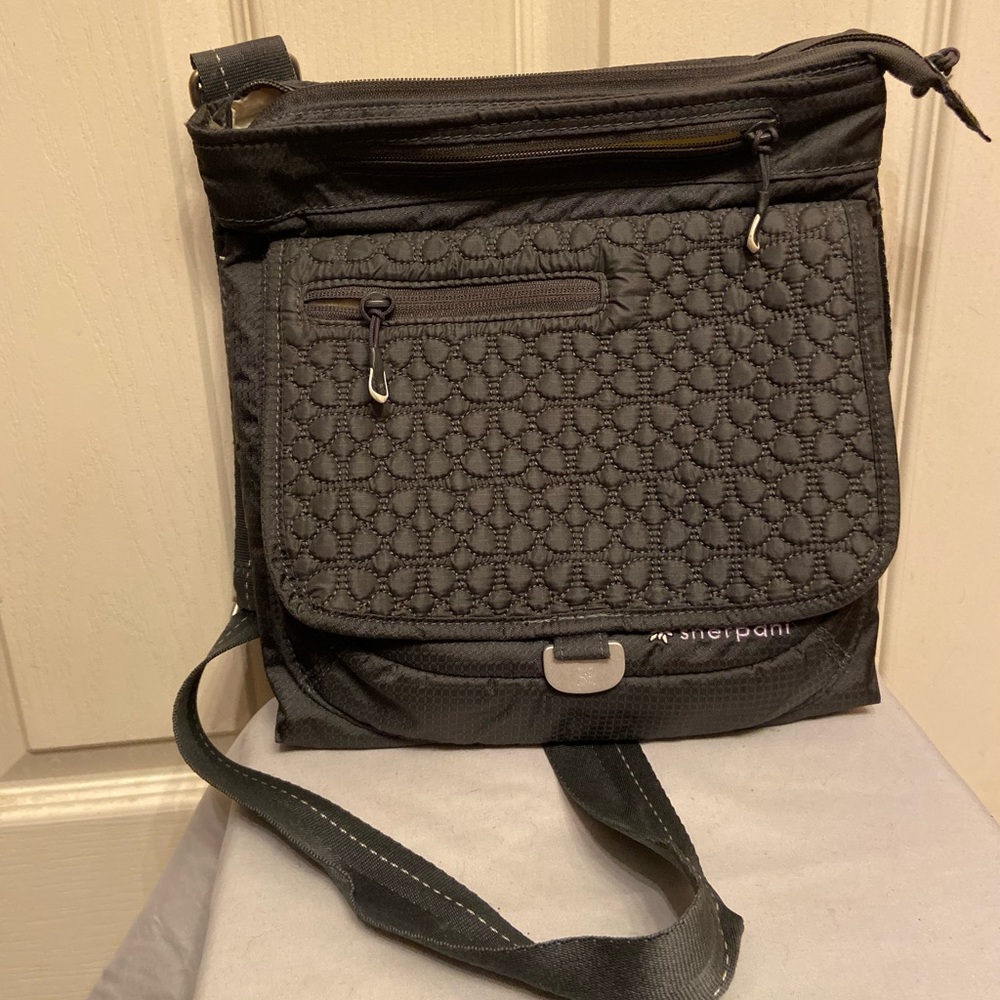 Sherpani crossbody bag